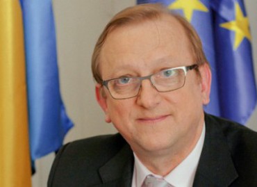 Хворі на гепатит підуть до суду, якщо МОЗ забере в них ліки - В.Сердюк